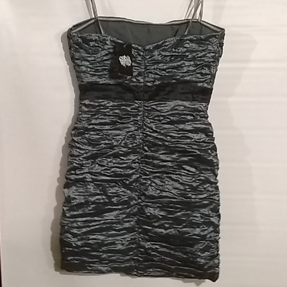 BCBG Maxazria Satin Look Woven Dress Size 10 NWT - Picture 4 of 6
